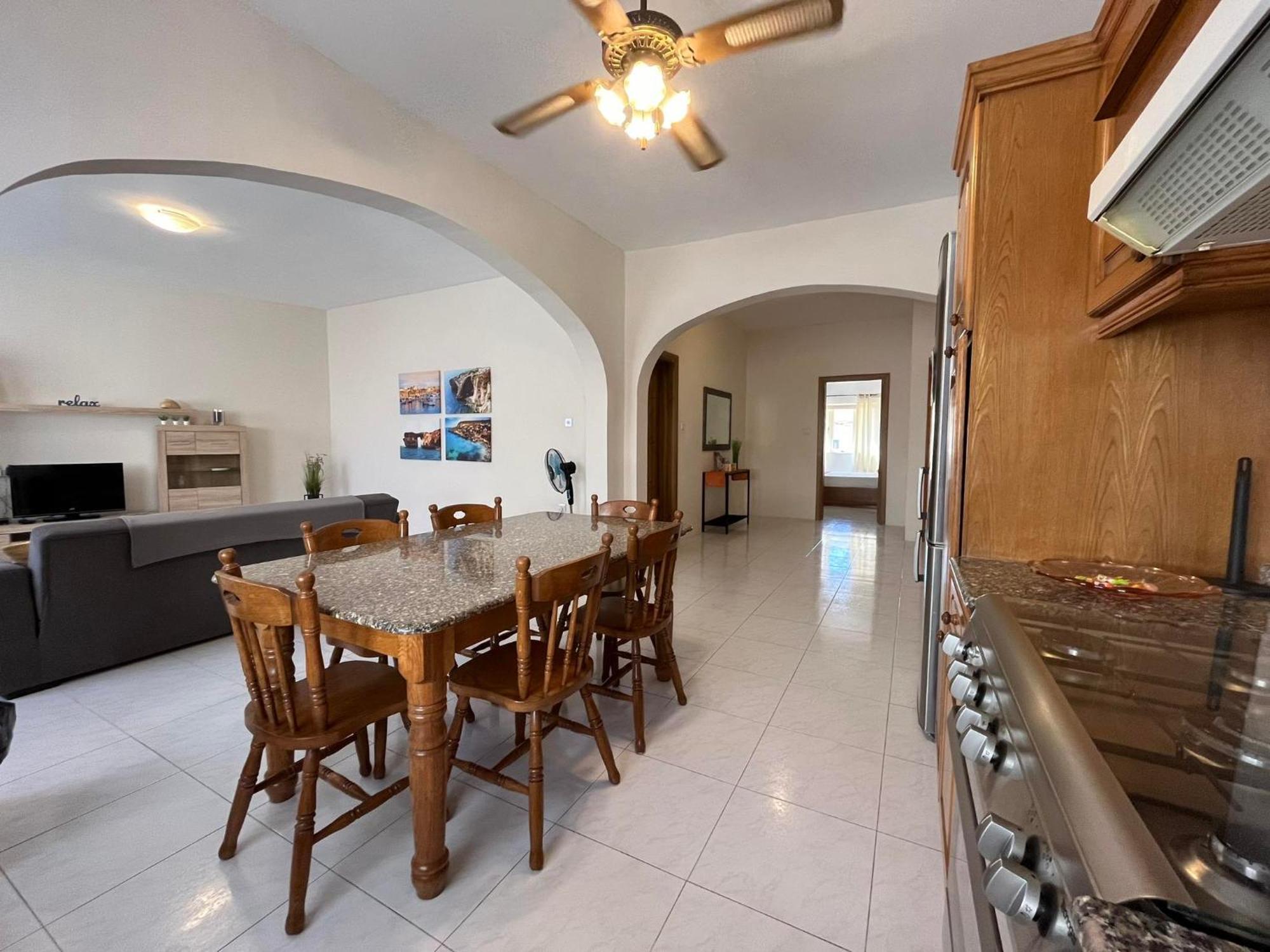 Nr41 Holiday Apartment - Close To Village Centre, Promenade, Shops & Restaurants Marsaxlokk Dış mekan fotoğraf